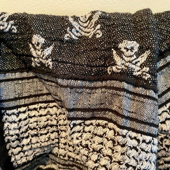 Lot of 5 Scarves - Picture 7 of 9